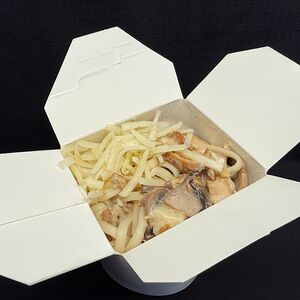 Паста в сливочном с курицей (лапша)