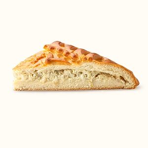 Пирог с белой рыбой и картофелем