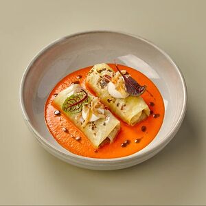 Голубцы с соусом Ромеско