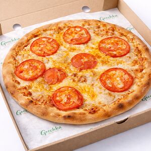 Пицца сырная с курицей