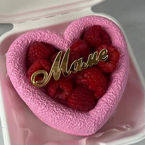 Бенто-торт муссовый для мамы с малиной