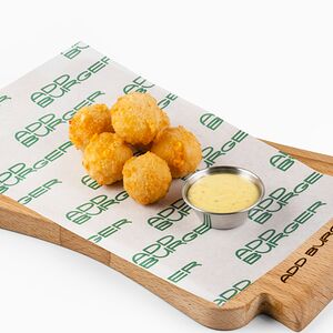 Сырные шарики с медово-горчичным соусом