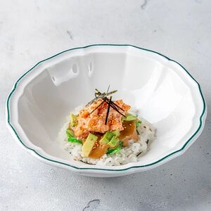 Чираши суши с лососем