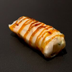 Спринг ролл с цыпленком терияки