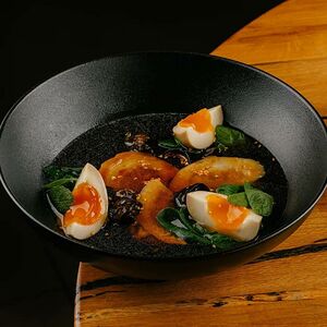 Китайский суп с вонтонами на коллагеновом бульоне