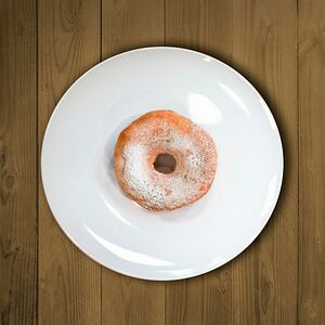 Большой пончик с сахарной пудрой