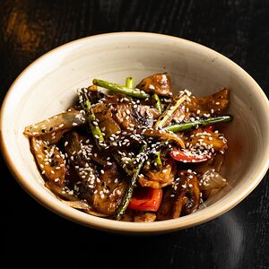 Соевое мясо с овощами