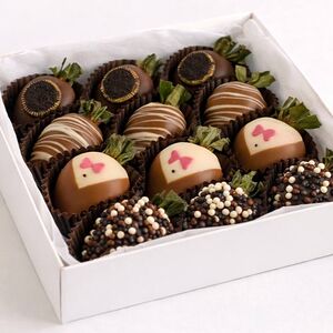 Набор с клубникой в шоколаде с дизайном для мужчин №57