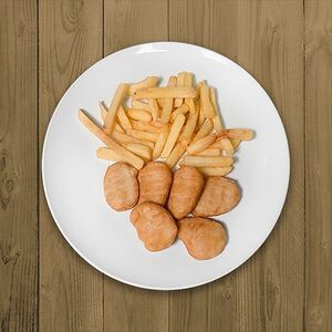 Порция картофельных ломтиков и куриного филе во фритюре / Наггетс Бокс