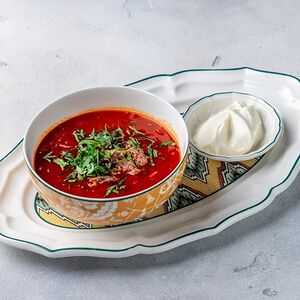 Борщ с телячьими щёчками