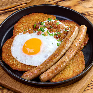 Сковородка Сельская с деревенскии колбасками