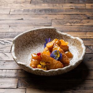 Жареный сыр сулугуни с соусом из белой черешни