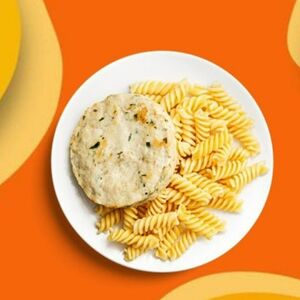 Куриная котлета с макаронами