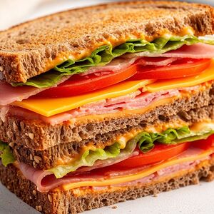 Сэндвич с ветчиной и сыром чеддер