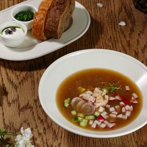 Окрошка с говяжьим языком на квасе