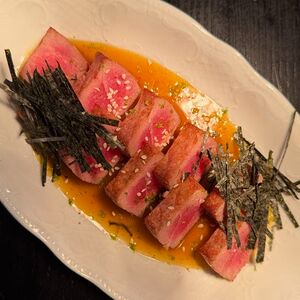 Севиче из тунца с соусом юдзу 