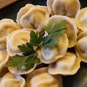 Пельмени с курицей. Ручная лепка