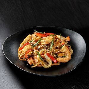 Удон с морепродуктами