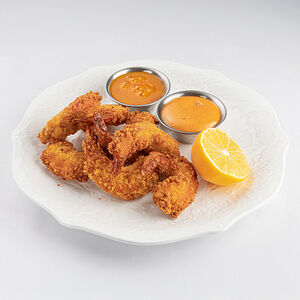 Креветки в панировке с двумя соусам