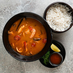 Том Ям с морепродуктами