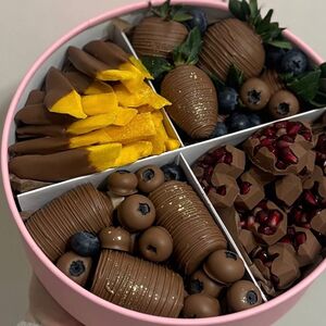 Коробочка с фруктами 