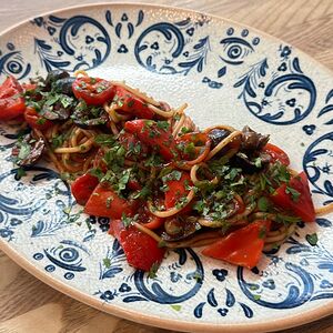 Паста с овощами по-неаполитански