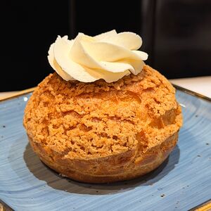 Шу со сливочным кремом