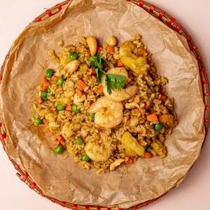 Рис с ананасом и креветкой