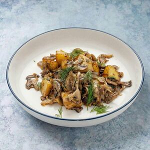 Жареный картофель с грибами