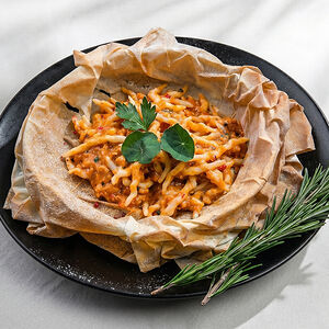 Трофи с рагу из кролика и сыром скаморца