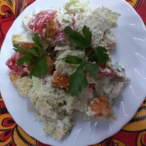 Салат Цезарь с курицей