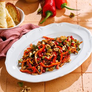 Салат с перцем Рамиро и оливками