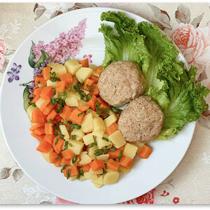 Котлеты куриные на пару с овощами