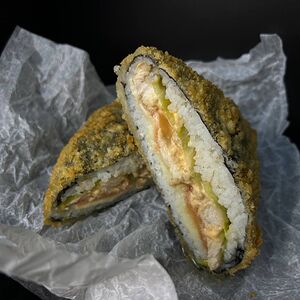 Суши Бургер с курицей 