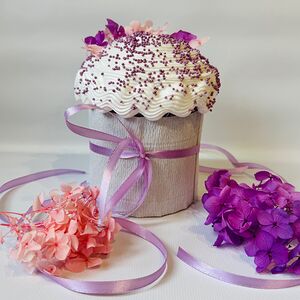 Пасхальный кулич Бриошь с олубикой И белым шоколадом