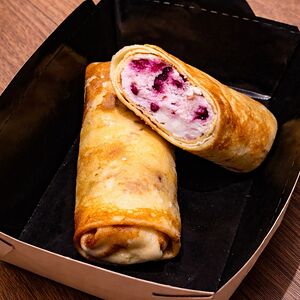 Блины с вишней и творогом 