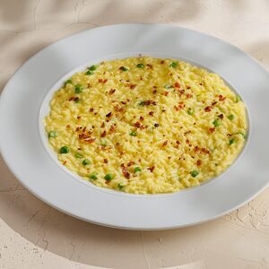 Ризотто с шафраном, беконом и сыром страккино