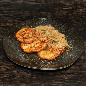 Драники с мачанкой и ребром