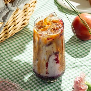 Айс-Латте Ягодный Пломбир