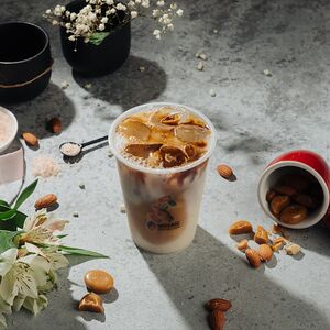 Миндальный латте с карамелью и гималайской солью Стандартный 