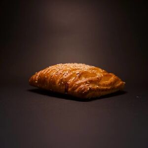 Слойка с курицей и сыром