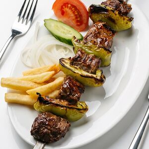 Шашлык на палочке с овощами