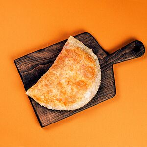 Чебурек с рваной говядиной