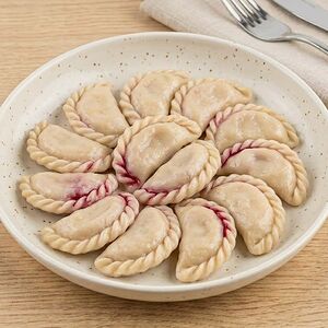 Вареники ручной лепки с вишней