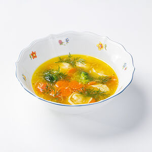 Куриный суп с тортеллини