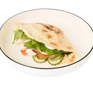 Роти с копчёной курицей и соусом дзадзыки