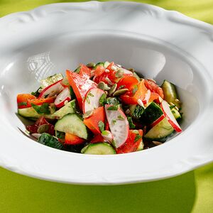 Салат с сезонными овощами 