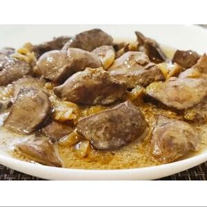Куриная печень, запечённая в сметане