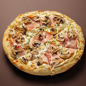 Римская пицца Ветчина, грибы и трюфельный крем (25 см)