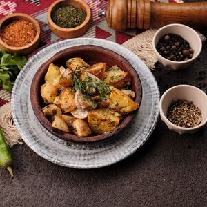 Картофель жареный с грибами